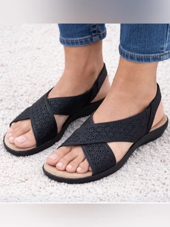 Comfort Wave Claudia Black Sandals Women’s Size 8 Wide NEW Stretch Slingback - Picture 2 of 5